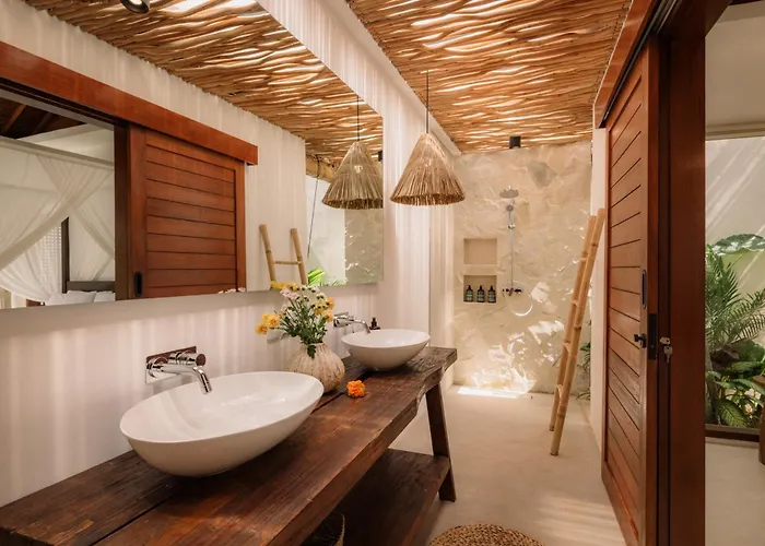 Secret Garden Bingin-small Boutique In Uluwatu