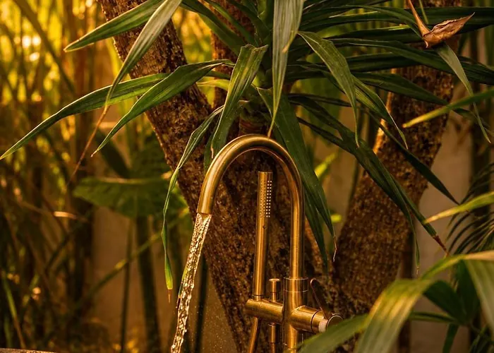 Secret Garden Bingin-small Boutique In Alloggio in famiglia