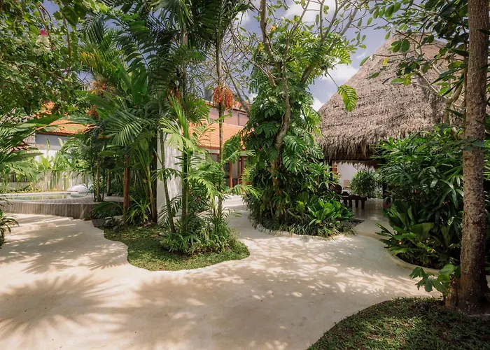 Alloggio in famiglia Secret Garden Bingin-small Boutique In Uluwatu